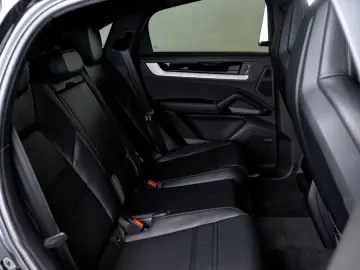 Porsche Cayenne Coupe E-Hybrid SpDes SpAbg LUFT