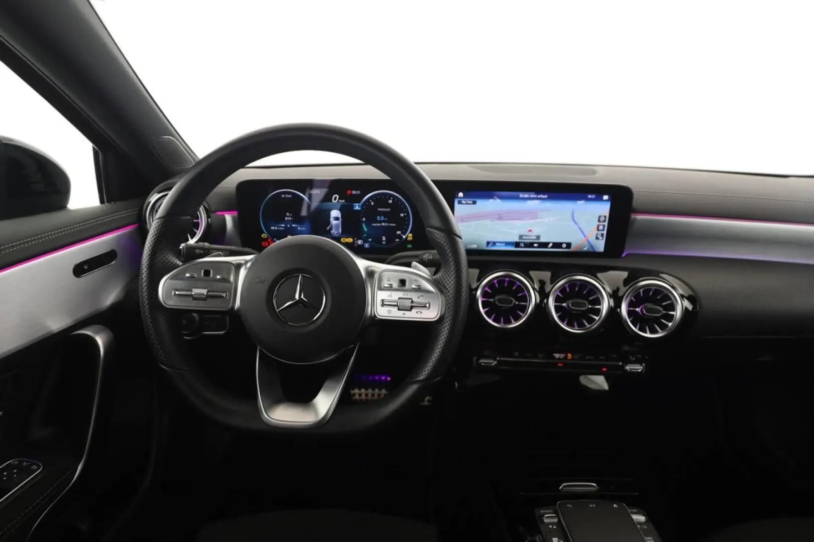 A 180 AMG Night Pano.-Dach LED Kamera Ambiente