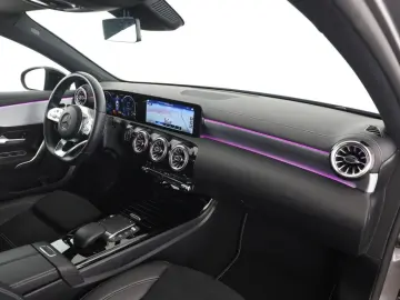 A 180 AMG Night Pano.-Dach LED Kamera Ambiente