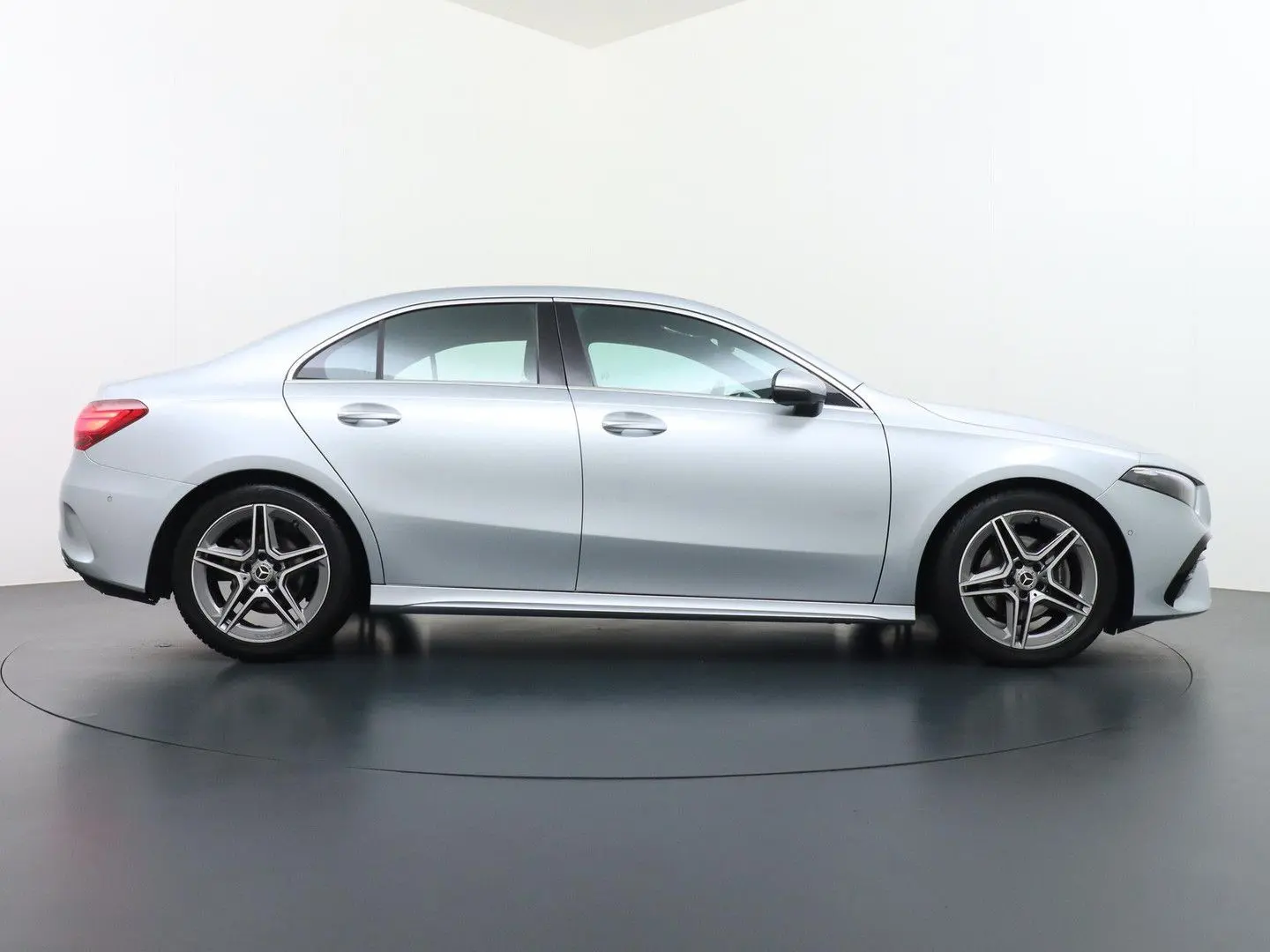 A 180 Star Edition AMG Line