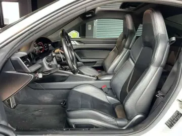 Porsche 911 Coupe 3.0 Carrera S auto