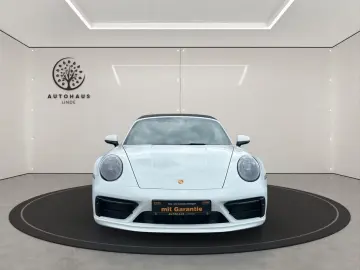 Porsche 992 911 Carrera 4S Cabriolet