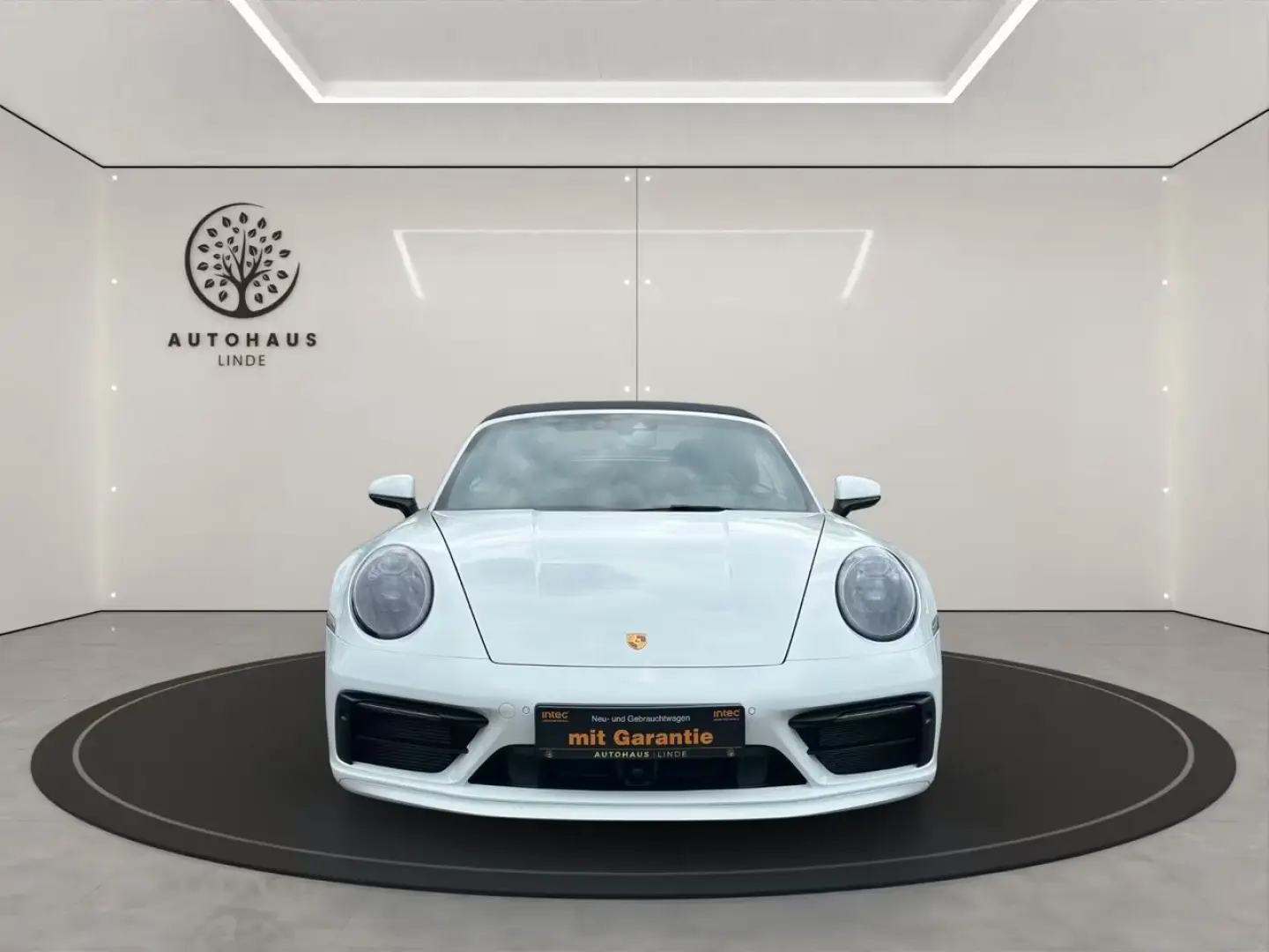 Porsche 992 911 Carrera 4S Cabriolet