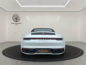 Porsche 992 911 Carrera 4S Cabriolet