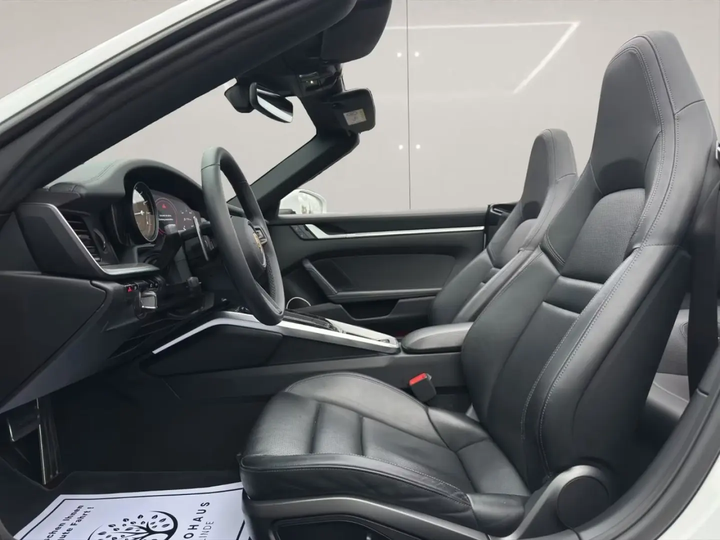 Porsche 992 911 Carrera 4S Cabriolet