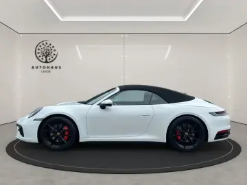 Porsche 992 911 Carrera 4S Cabriolet