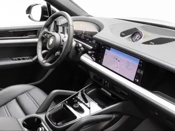 Porsche Cayenne E-Hybrid Coupe