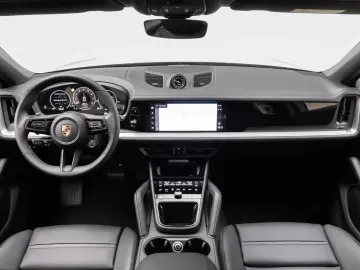 Porsche Cayenne E-Hybrid Coupe