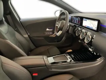 A 180 Kompaktlimousine AMG, Kamera, MuB, LED