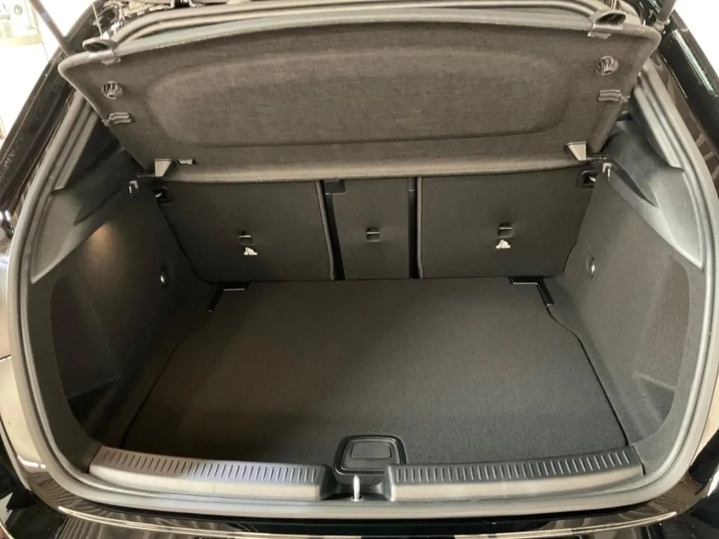 A 180 Kompaktlimousine AMG, Kamera, MuB, LED