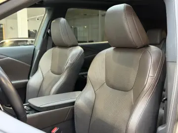RX 450 h+ E-Four Executive Line Panorama AHK