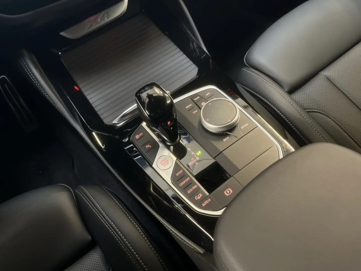 X4 xDrive20i M Sportpaket|HiFi|ParkingAss.|19