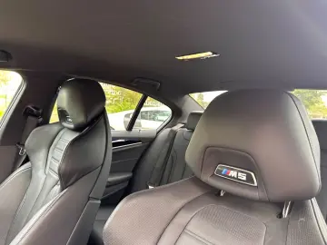 BMW M5 xDrive Carbon /LASER /HUD /B&W /ACC /