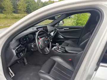 BMW M5 xDrive Carbon /LASER /HUD /B&W /ACC /