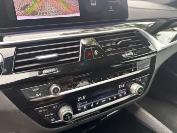 BMW M5 xDrive Carbon /LASER /HUD /B&W /ACC /