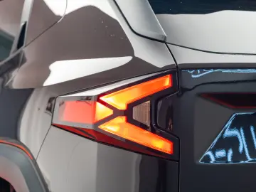 Dacia Duster - Echipare Extreme - Hybrid