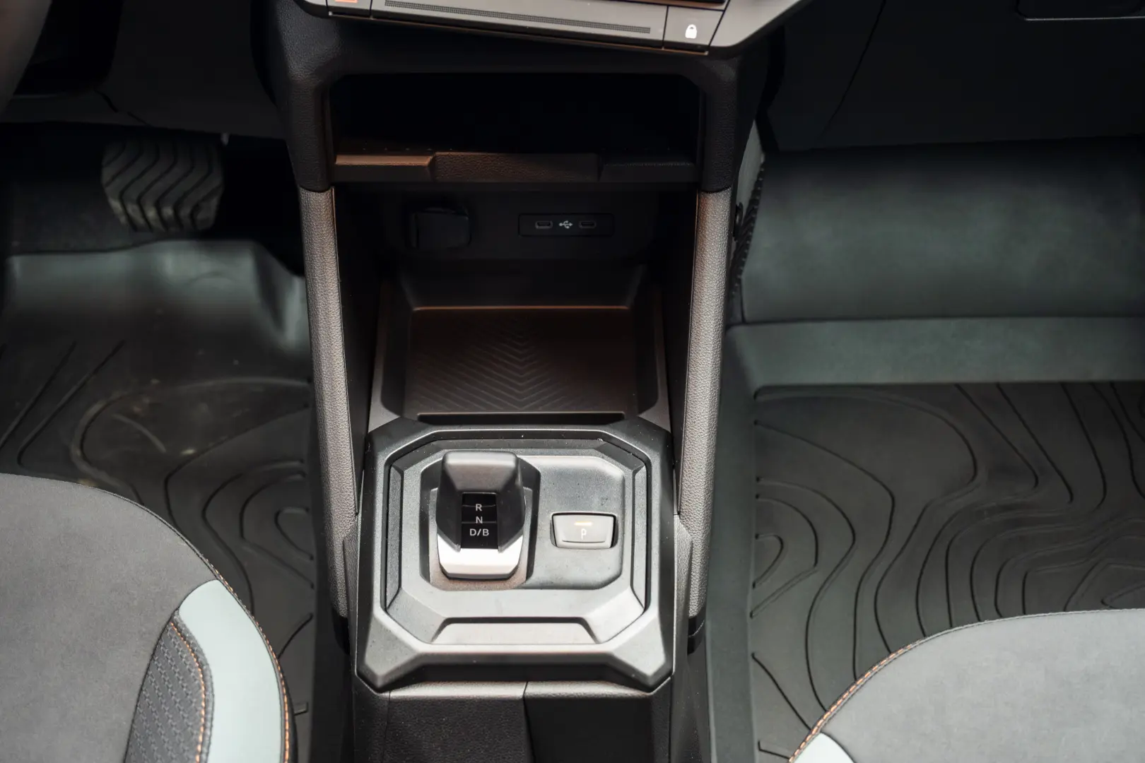 Dacia Duster - Echipare Extreme - Hybrid