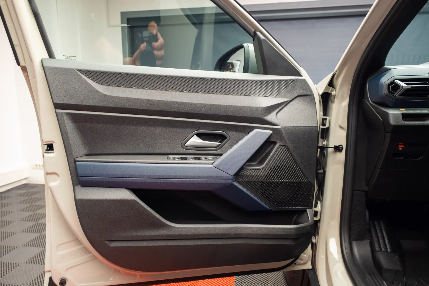 Dacia Duster - Echipare Journey - Hybrid