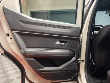 Dacia Duster - Echipare Journey - Hybrid