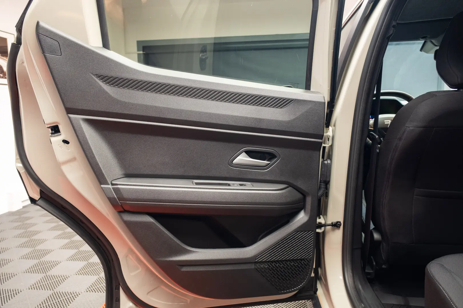 Dacia Duster - Echipare Journey - Hybrid