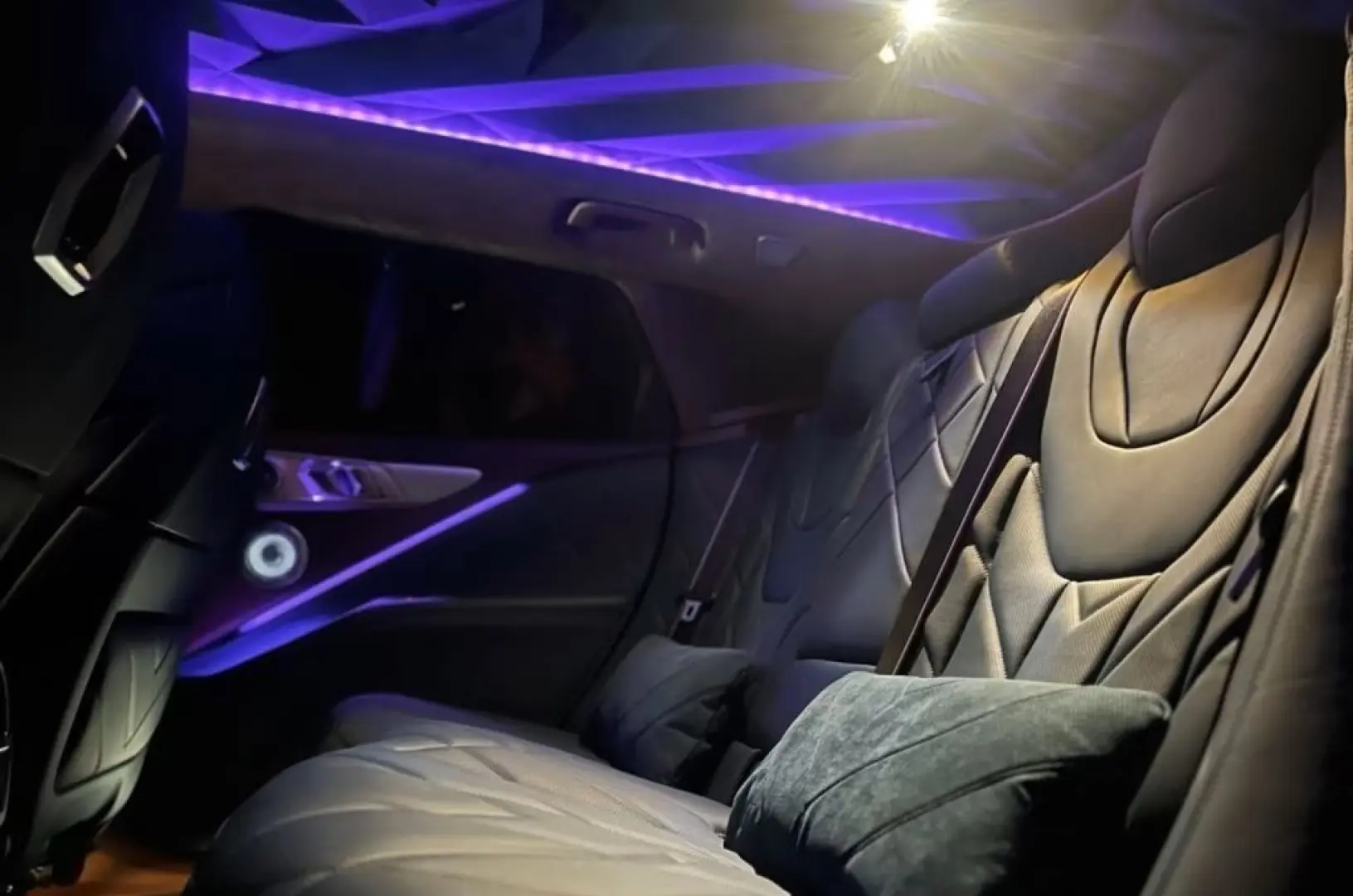 BMW XM V8 LederDeepLagoon!