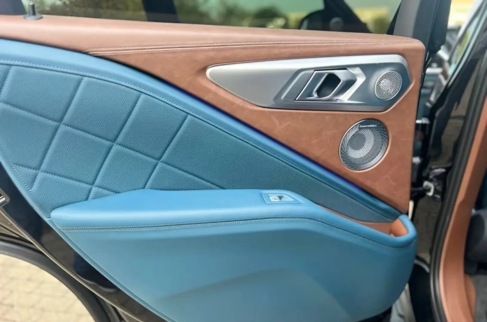 BMW XM V8 LederDeepLagoon!