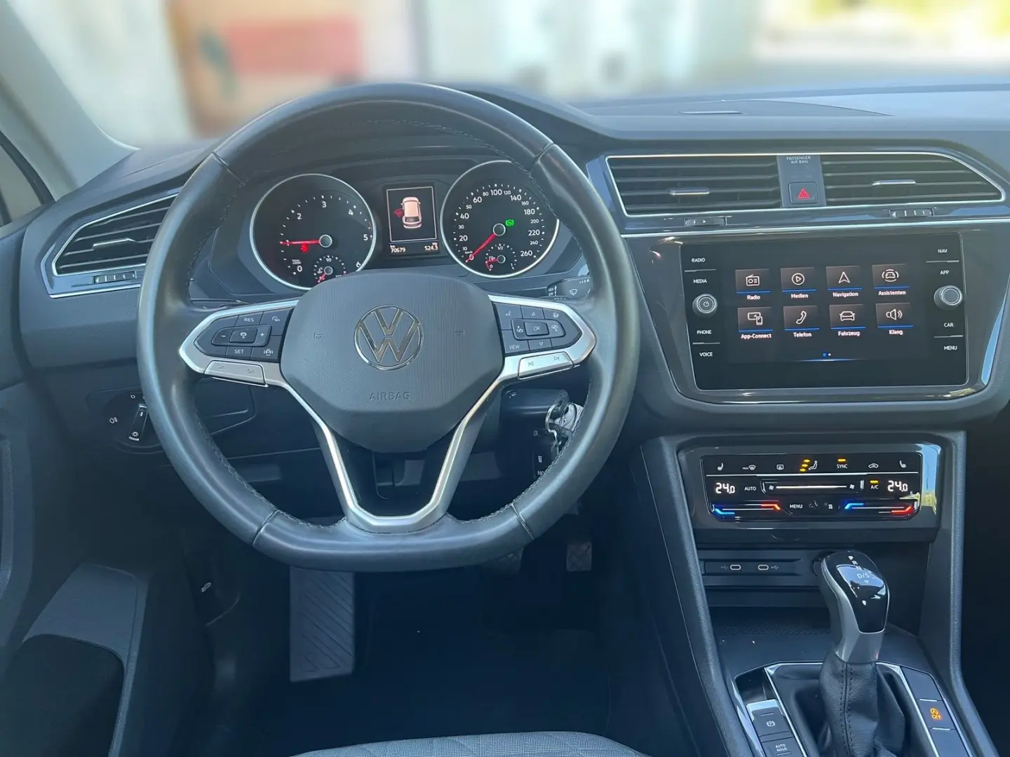 Tiguan Life AHK*STANDHEIZ*LED*RFK*PDC*LM AHK