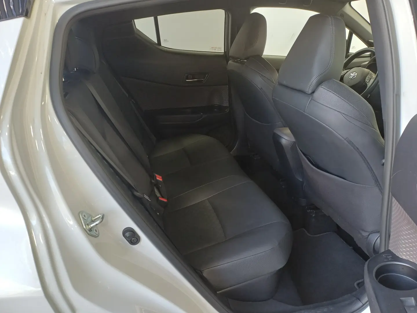 Toyota C-HR 2,0 Hybrid C-LUB CVT