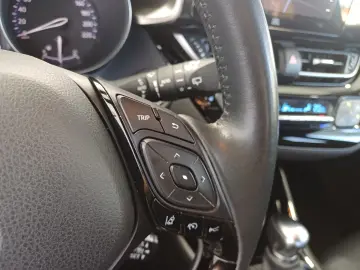 Toyota C-HR 2,0 Hybrid C-LUB CVT