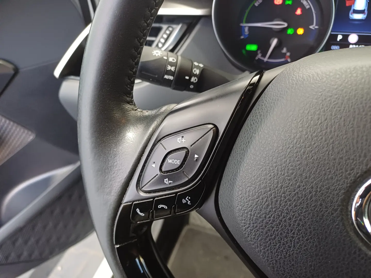 Toyota C-HR 2,0 Hybrid C-LUB CVT