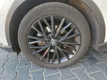 Toyota C-HR 2,0 Hybrid C-LUB CVT