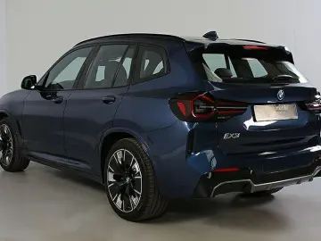 BMW iX3 Impressive AHK Laser ACC LiveCockpit HuD H&K