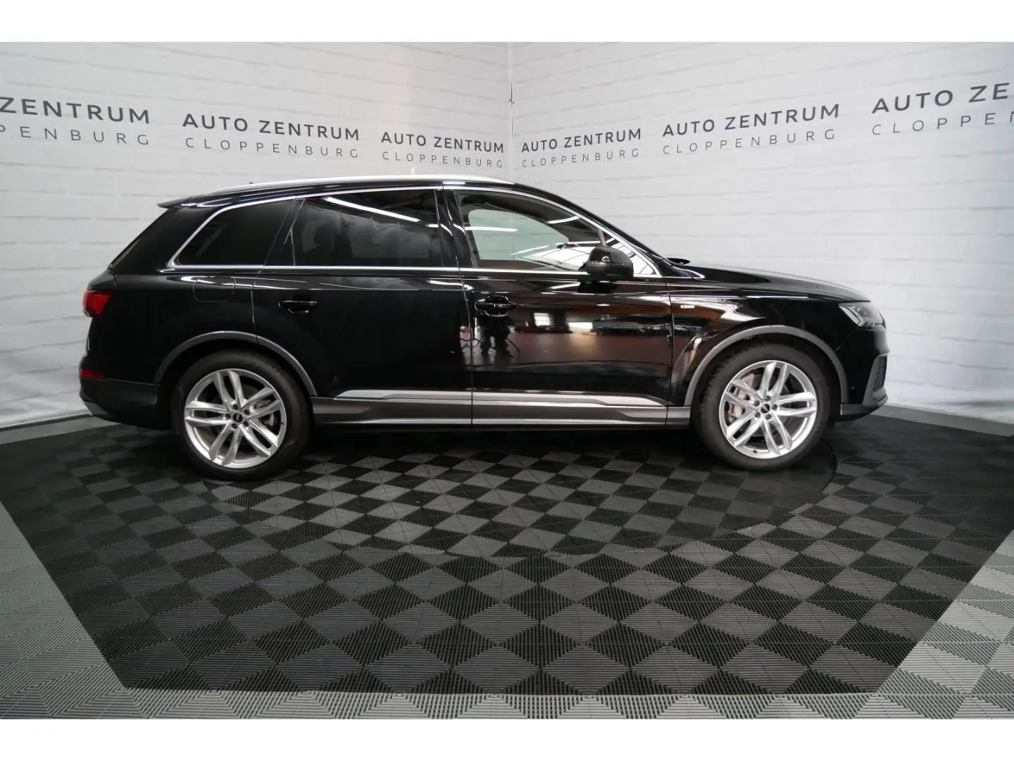 Q7 50 TDI S line  Pano+Matrix+ACC+HuD+S-Sitz+7-S