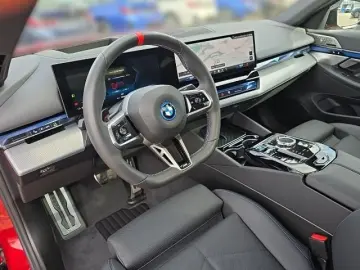BMW  i5  M60 M-SportPRO+Head-Up+B&W-Sound+Pano