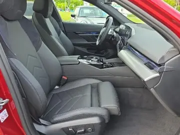 BMW  i5  M60 M-SportPRO+Head-Up+B&W-Sound+Pano