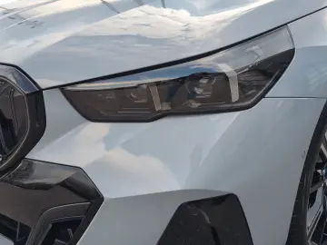 BMW i5 xDrive40 M-PAKET PRO | PANORAMA