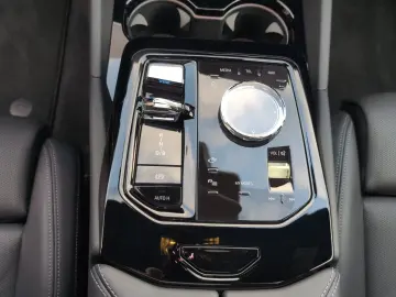 BMW i5 xDrive40 M-PAKET PRO | PANORAMA