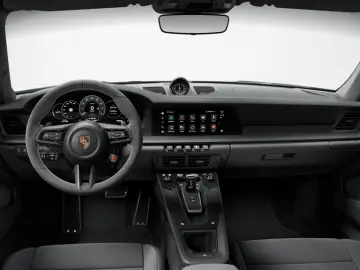 Porsche 911 Carrera 4 GTS