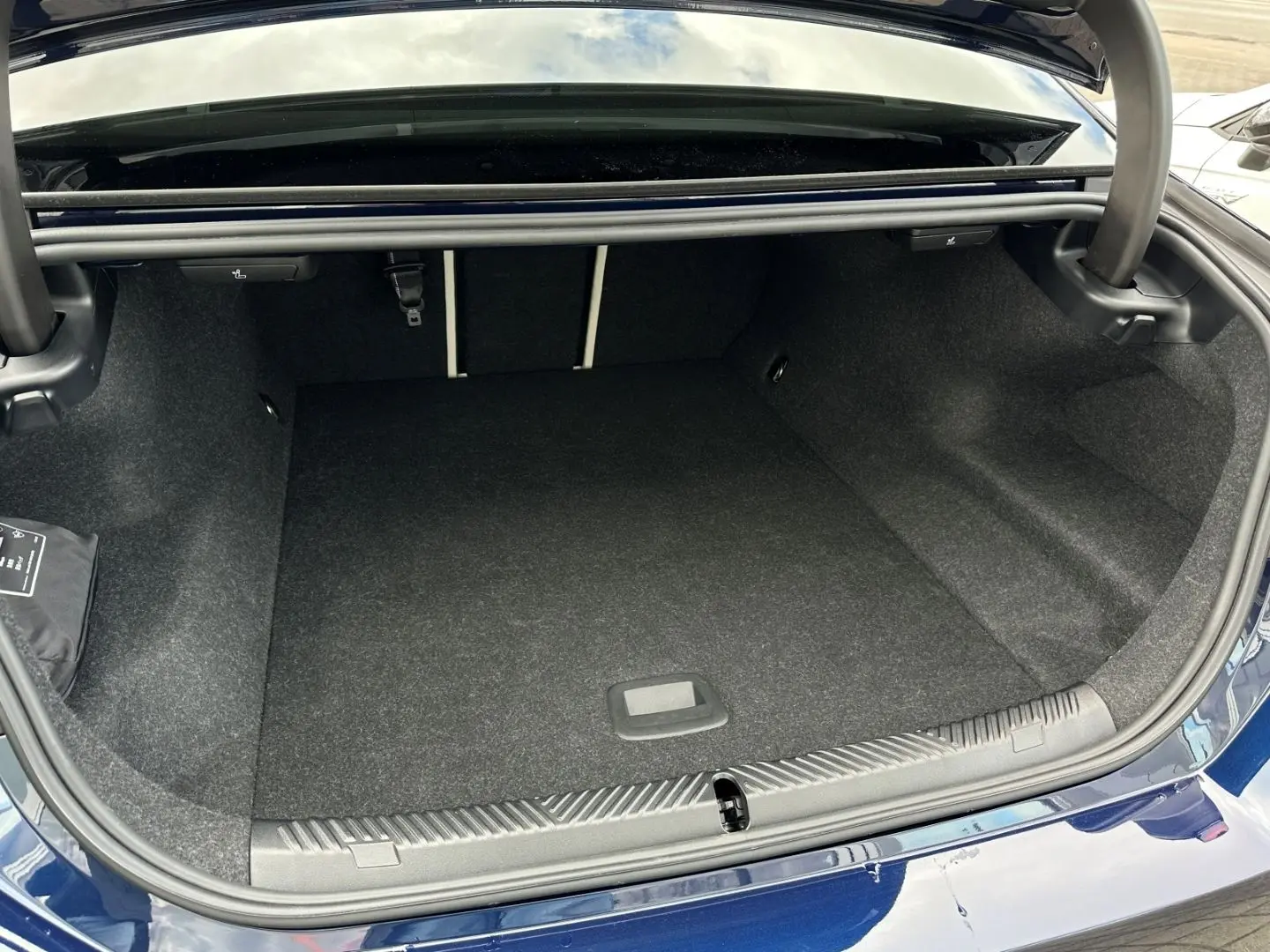 BMW i5 M60 xDrive ICONIC PANO B&W