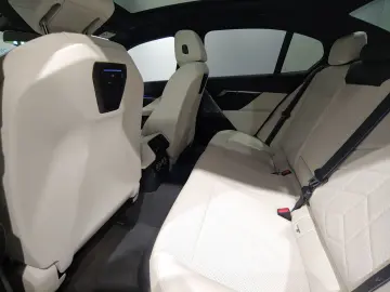 BMW i5 xDrive40 M-Sport/