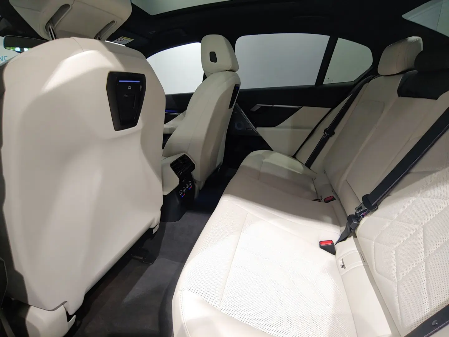 BMW i5 xDrive40 M-Sport/