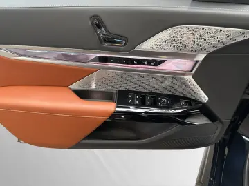 BMW i7 M70 xDrive LR