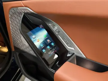 BMW i7 M70 xDrive LR