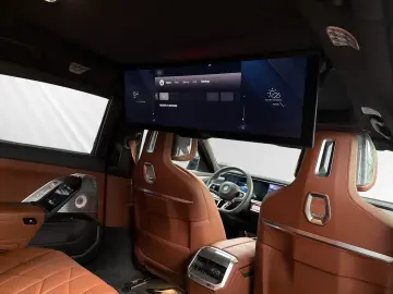 BMW i7 M70 xDrive LR