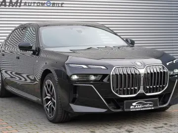 BMW 740d xDrive M Sport ICONIC SKYLOUNGE SOFT