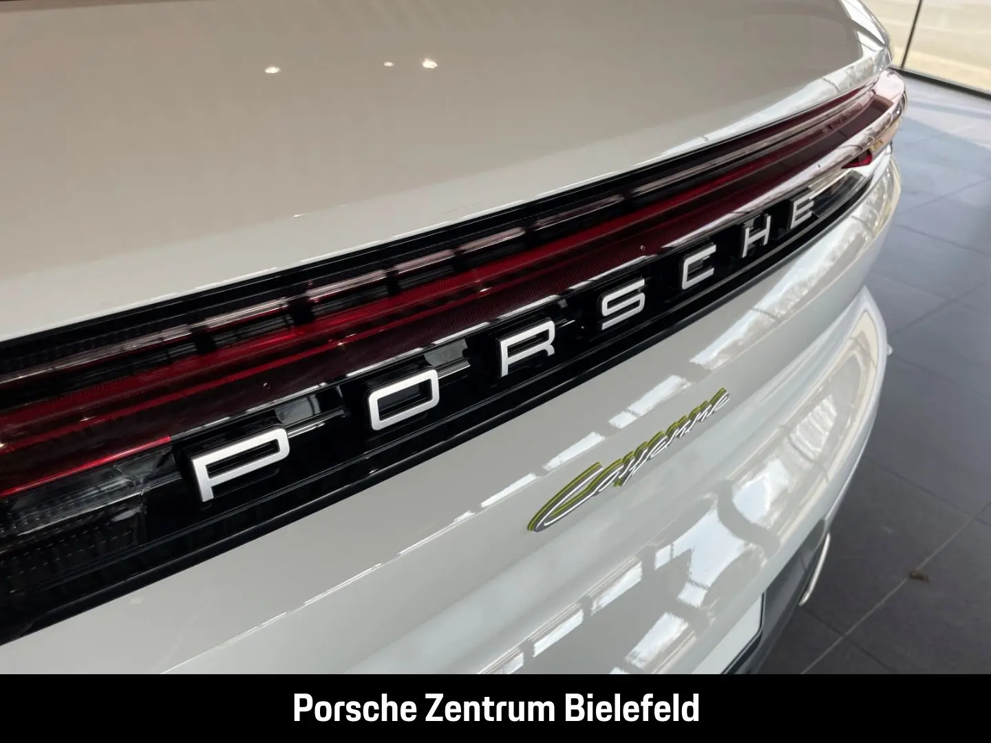 Porsche Cayenne E-Hybrid Panorama LED-Matrix BOSE