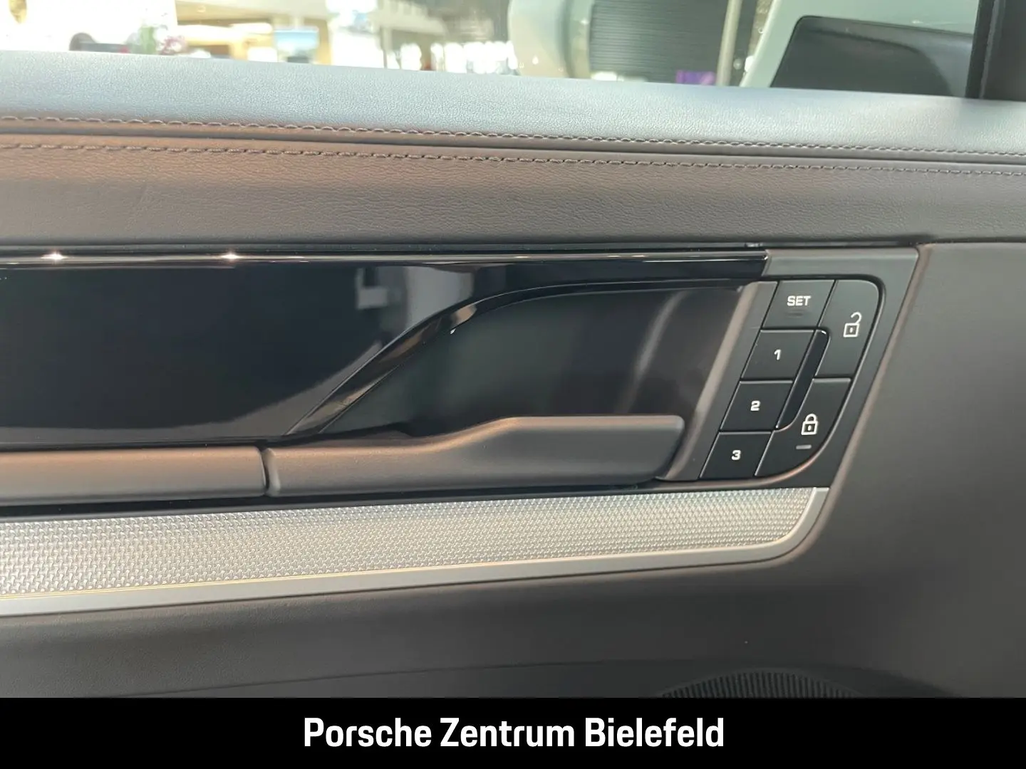 Porsche Cayenne E-Hybrid Panorama LED-Matrix BOSE