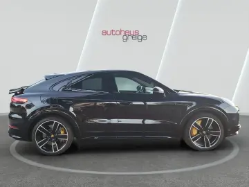 Porsche Cayenne Coupe GTS Keramik Soft-Close 22