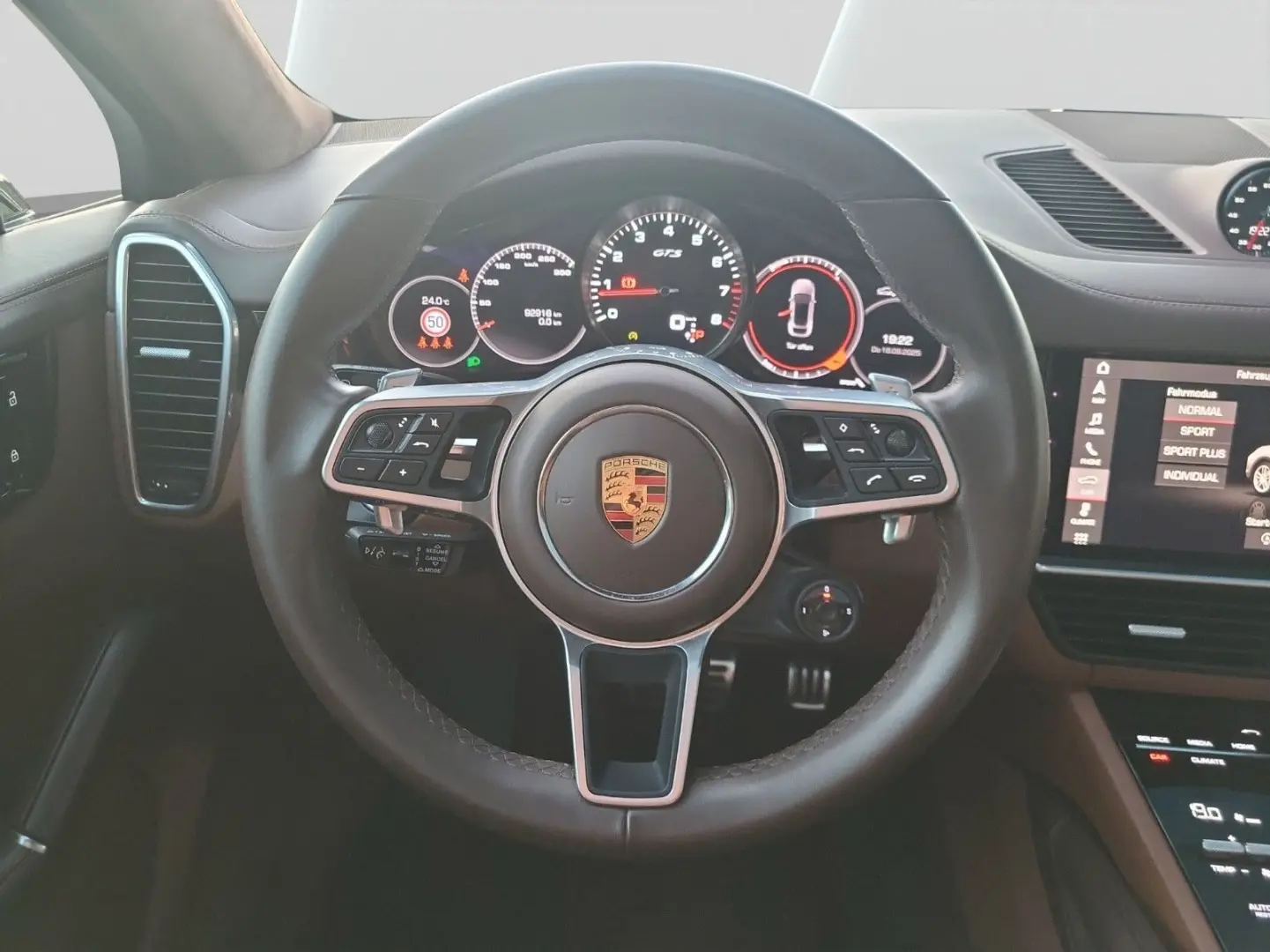 Porsche Cayenne Coupe GTS Keramik Soft-Close 22