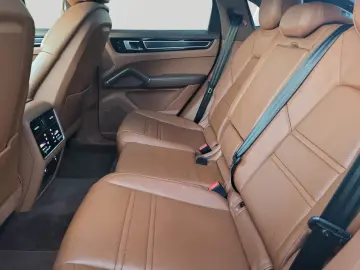 Porsche Cayenne Coupe GTS Keramik Soft-Close 22